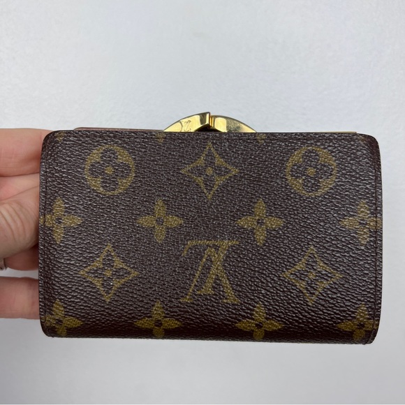 Louis Vuitton Vintage Snap Monogram Fold Wallet - Picture 2 of 11